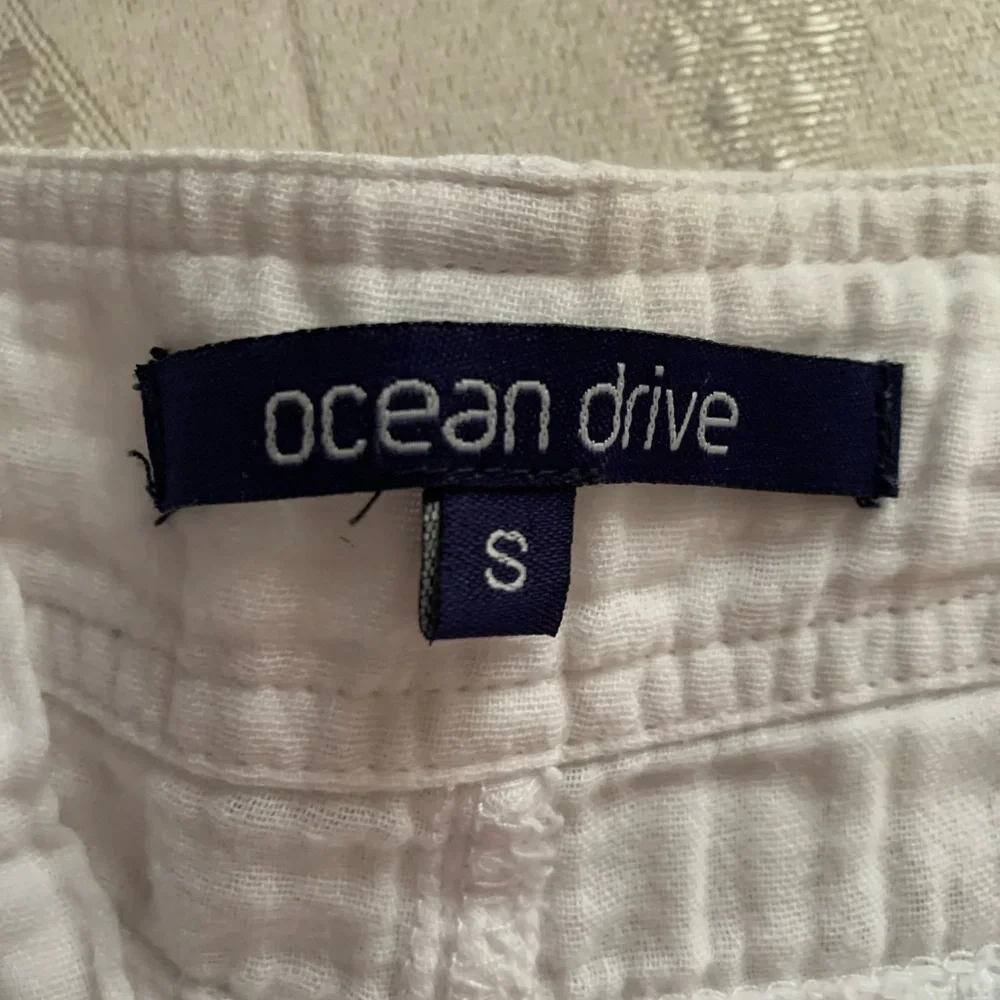 2 pairs of shorts - Picture 3 of 4